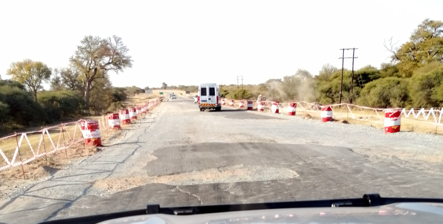 Ein Straßenabschnitt mit nicht so guter Qualität.