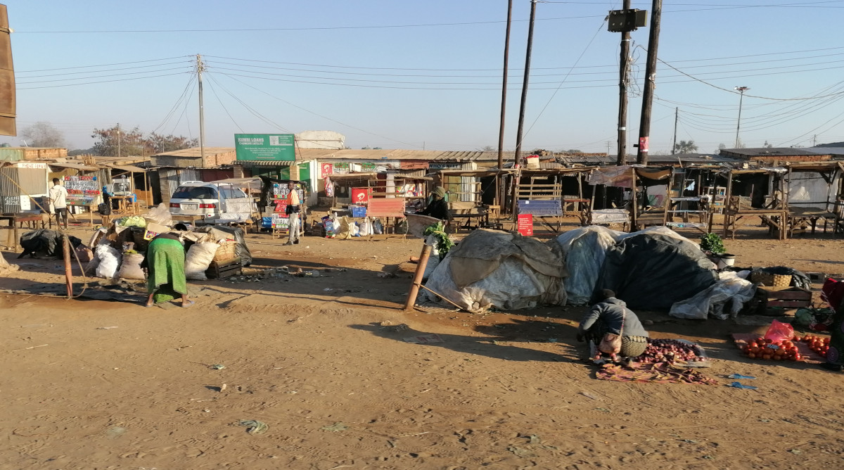 Beliebige Straßenszene.