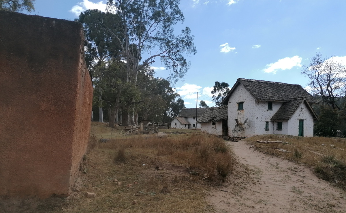 Verfallende Häuser.