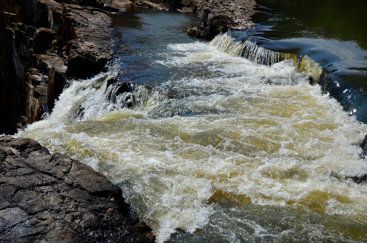Direkt an der Absturzkante.