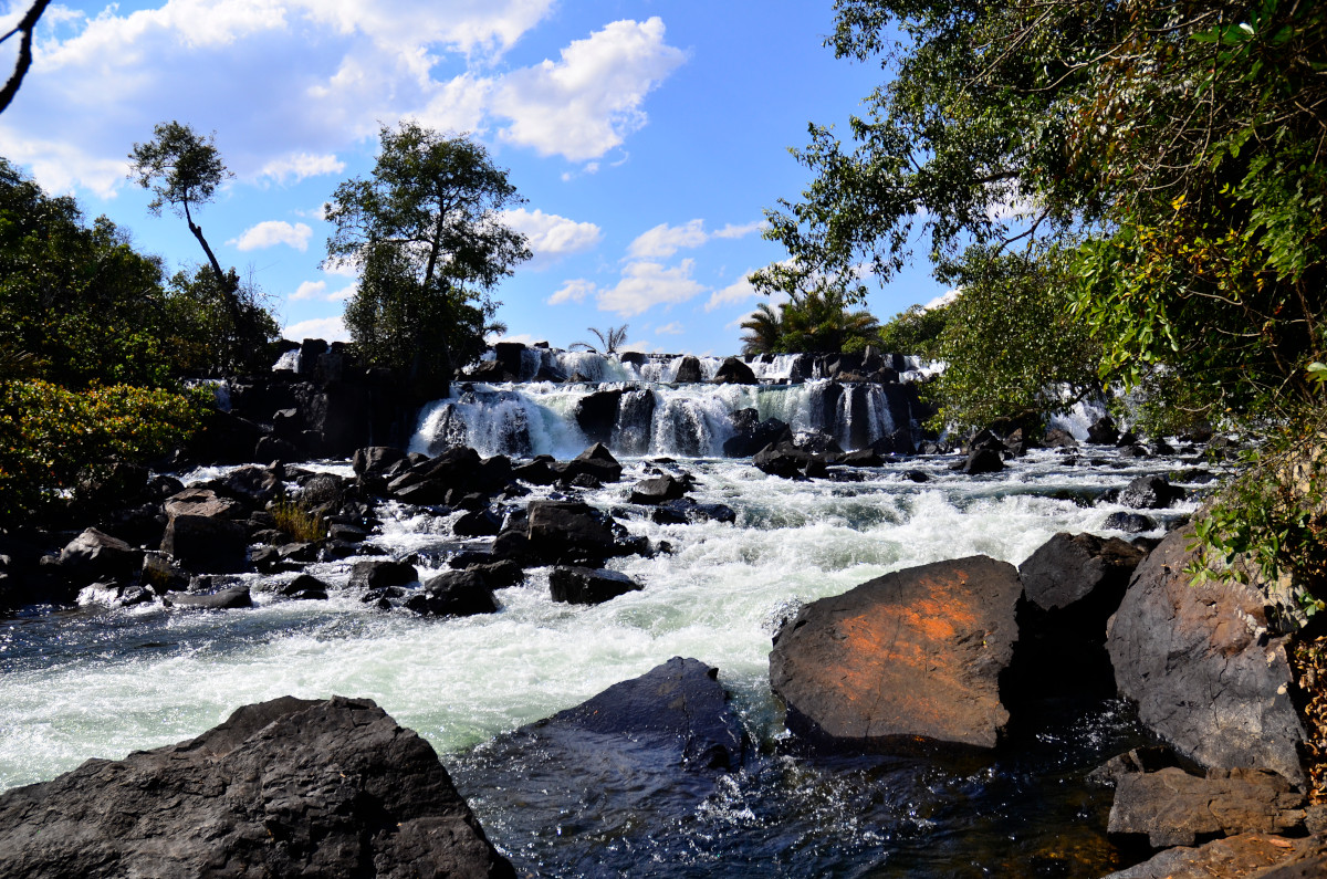 Die Kayela Stromschnellen.