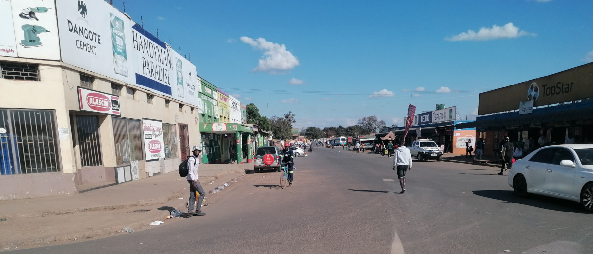 Eine Seitenstraße von Serenje.