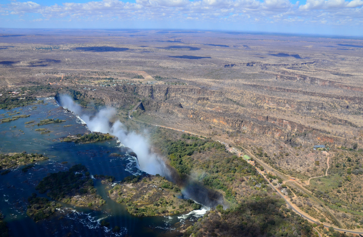 Victoriafälle mit den anderen Schluchten.