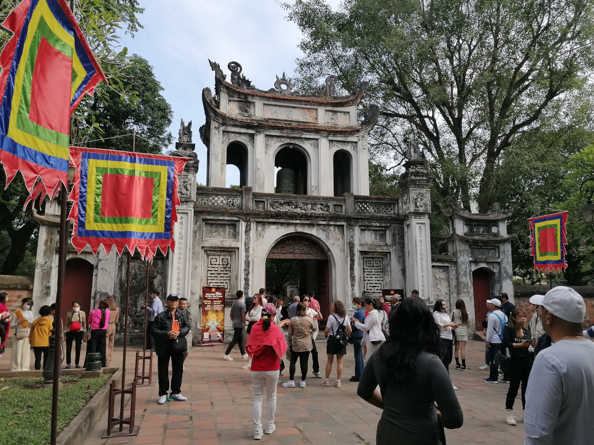 Das Eingangstor zum Tempel der Literatur