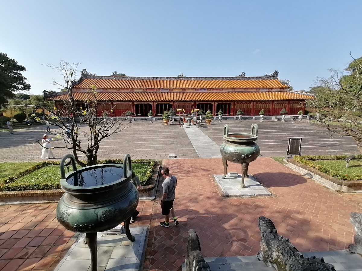 Blick auf die Audienzhalle
